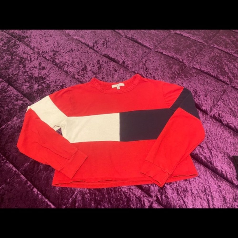 💥GAZE red long sleeve crop top